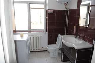 Хостелы Hata hostel Днепр Семейный номер с ванной комнатой-2