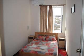 Хостелы Hata hostel Днепр Стандартный двухместный номер с 1 кроватью-5